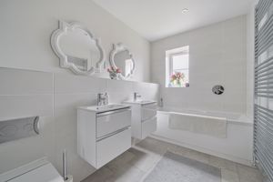 Photo 11- click for photo gallery